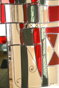 Détail vitrail traditionnel porte intérieure