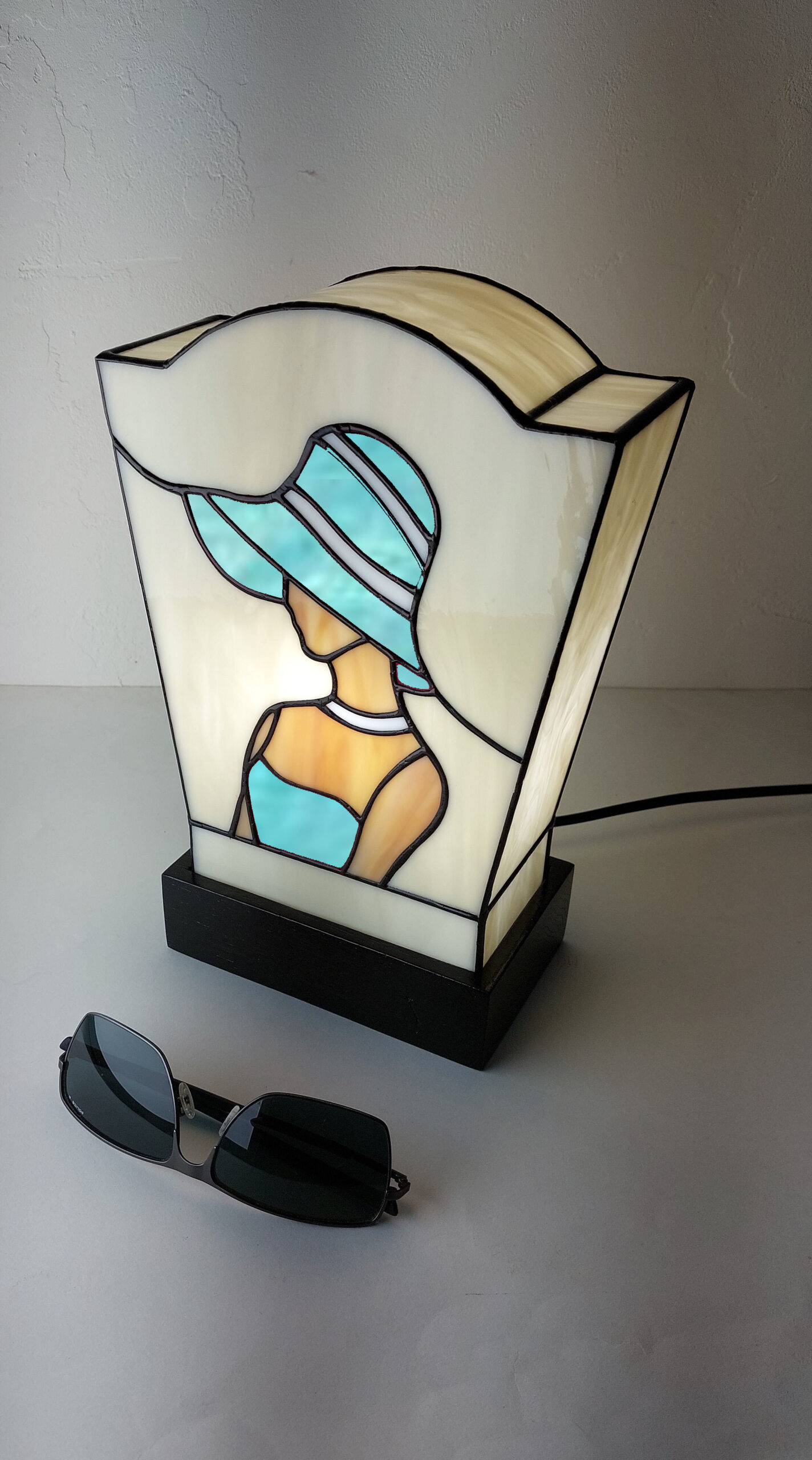 Lampe Art Déco Vitrail Tiffany Camille Azur – Image 5